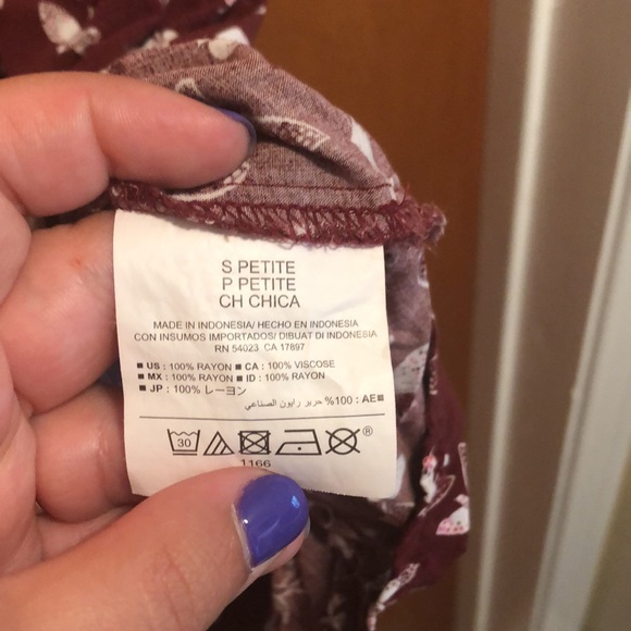 Old Navy Wine Colored Patterned Woven Dress - Picture 7 of 7